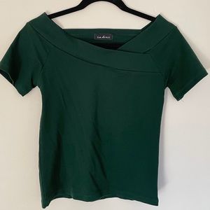 Short sleeve top